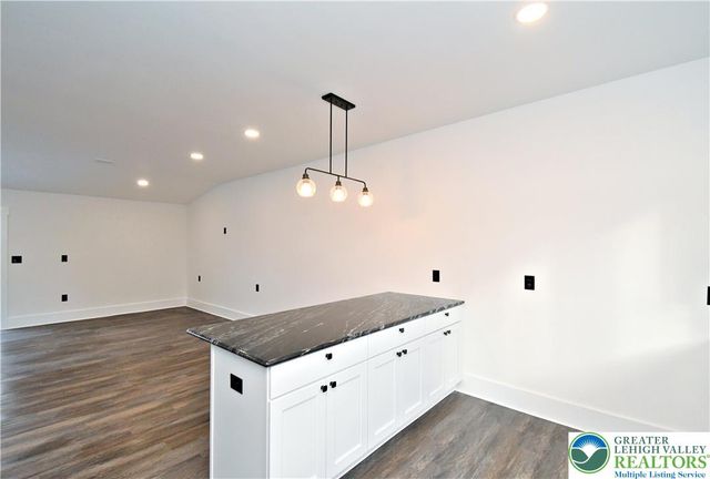 501 Skyline Drive, Allentown City, PA 18103