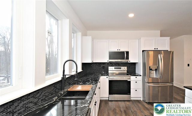 501 Skyline Drive, Allentown City, PA 18103