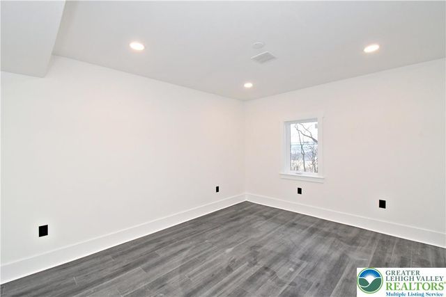 501 Skyline Drive, Allentown City, PA 18103