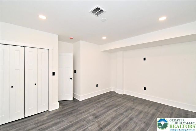 501 Skyline Drive, Allentown City, PA 18103