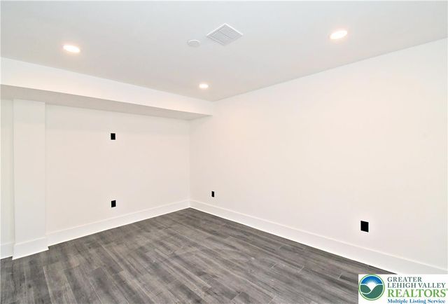 501 Skyline Drive, Allentown City, PA 18103