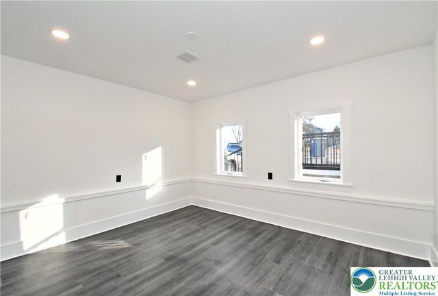 501 Skyline Drive, Allentown City, PA 18103