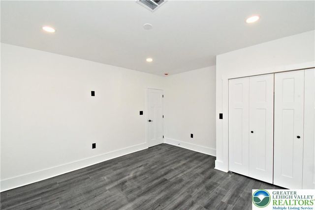 501 Skyline Drive, Allentown City, PA 18103