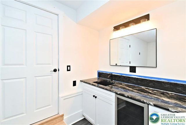 501 Skyline Drive, Allentown City, PA 18103