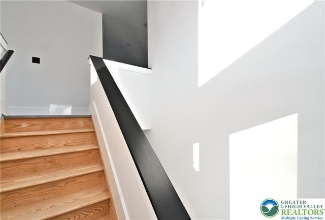 501 Skyline Drive, Allentown City, PA 18103