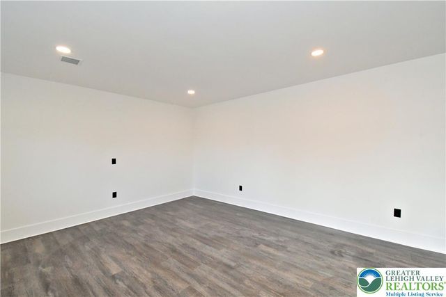 501 Skyline Drive, Allentown City, PA 18103