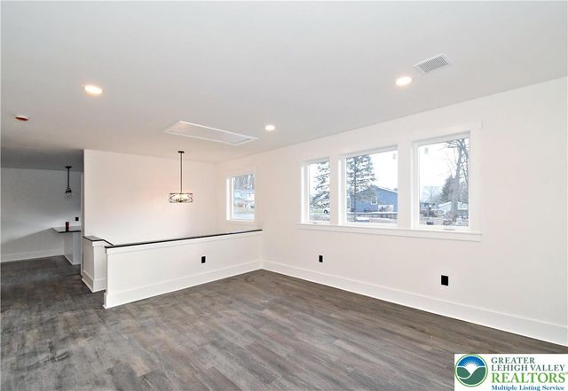 501 Skyline Drive, Allentown City, PA 18103