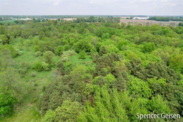 6325 S Greenville Road, Greenville, MI 48838