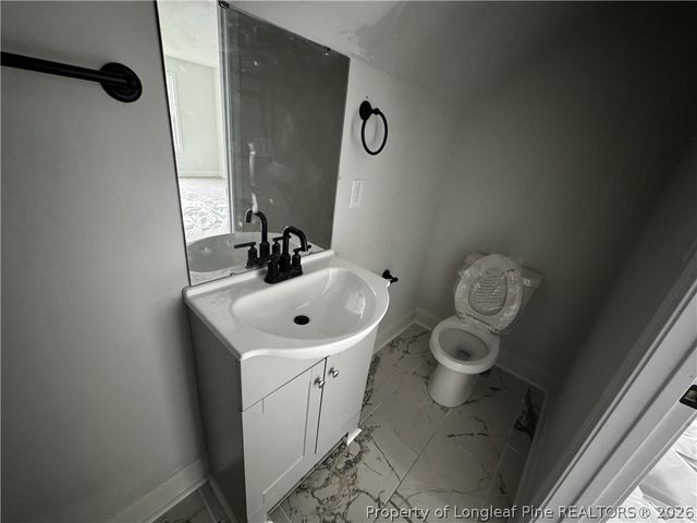 7194 Manassas Street, Fayetteville, NC 28304