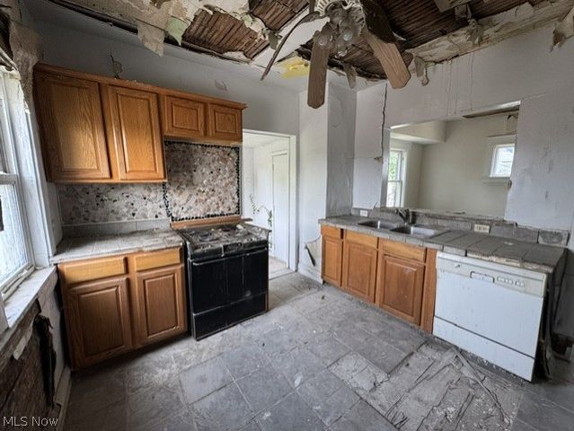 3219 E Overlook Road, Cleveland Heights, OH 44118