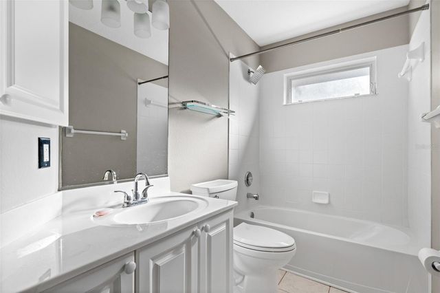 228 51ST STREET CIRCLE E, Palmetto, FL 34221