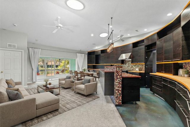 228 51ST STREET CIRCLE E, Palmetto, FL 34221