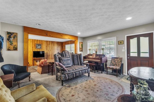 810 Walthour Road, Savannah, GA 31410