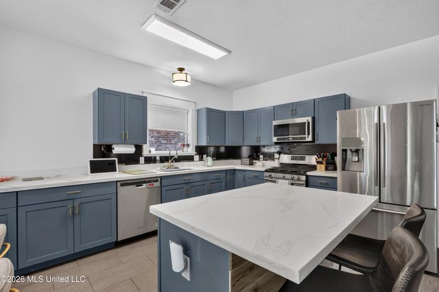 10281 English Manor Drive, Gulfport, MS 39503