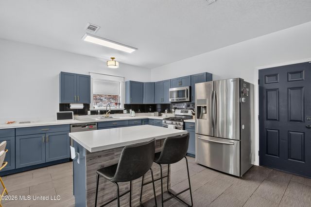 10281 English Manor Drive, Gulfport, MS 39503