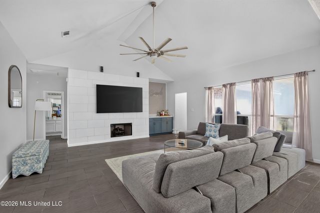 10281 English Manor Drive, Gulfport, MS 39503