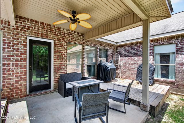 10281 English Manor Drive, Gulfport, MS 39503