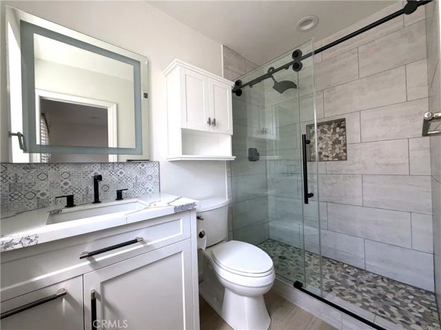 11940 Weddington Street 16, Los Angeles, CA 91607