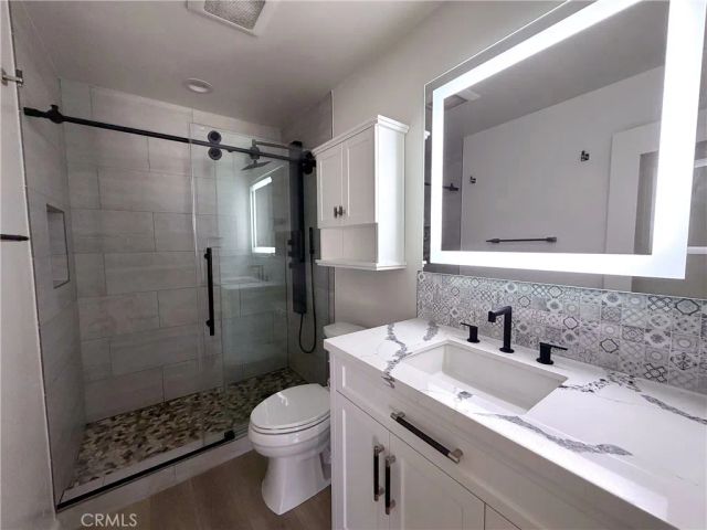 11940 Weddington Street 16, Los Angeles, CA 91607