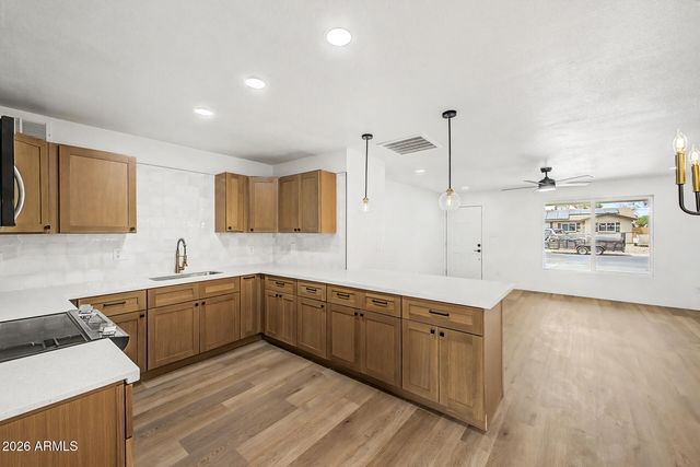 4837 W HIGHLAND Avenue, Phoenix, AZ 85031