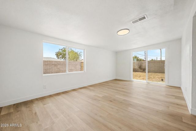 4837 W HIGHLAND Avenue, Phoenix, AZ 85031