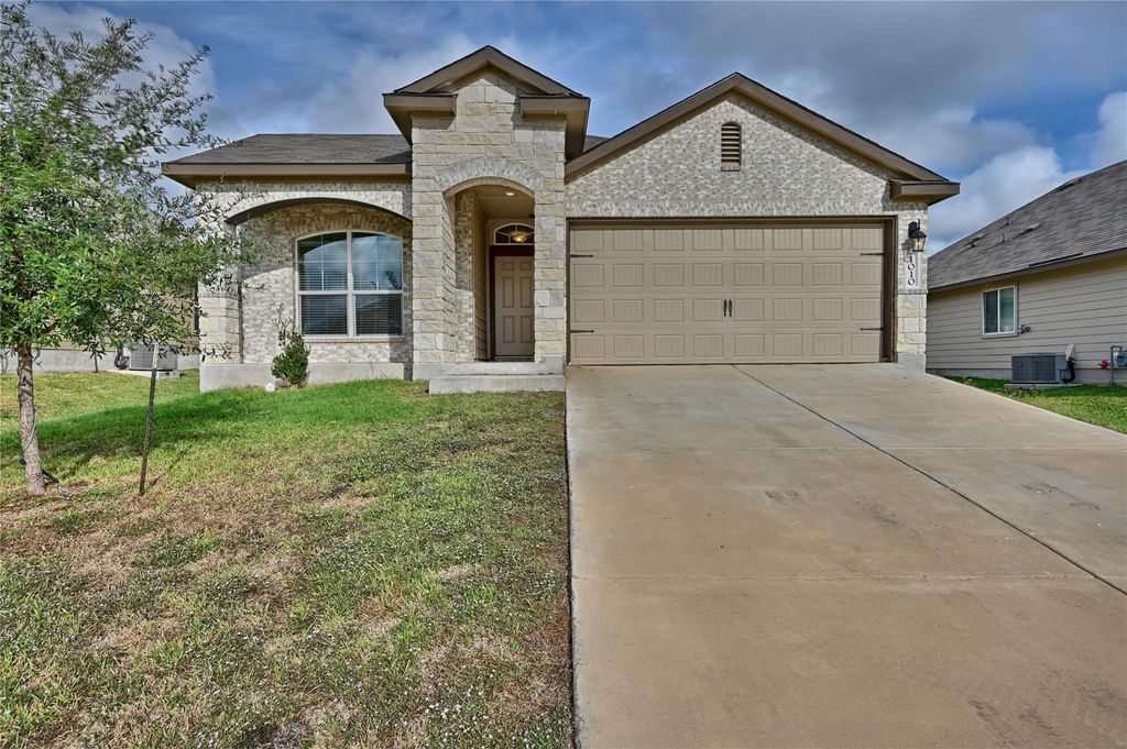 1010 Fannin Street, Brenham, TX 77833