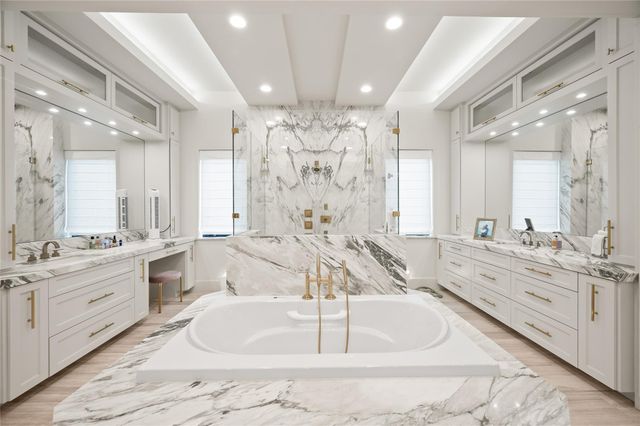 11518 Shadow Way, Houston, TX 77024