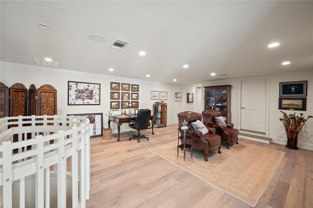 11518 Shadow Way, Houston, TX 77024