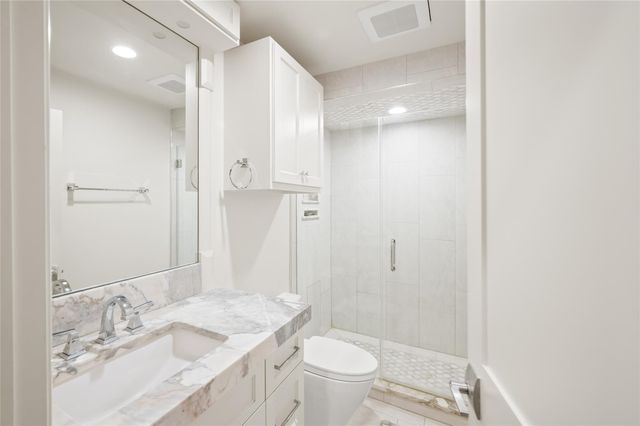 11518 Shadow Way, Houston, TX 77024