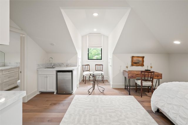 11518 Shadow Way, Houston, TX 77024