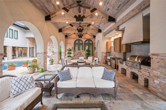 11518 Shadow Way, Houston, TX 77024