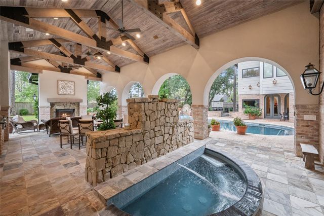 11518 Shadow Way, Houston, TX 77024