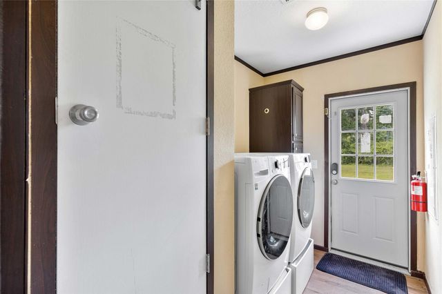 320 Wild Oak Drive, Huffman, TX 77336