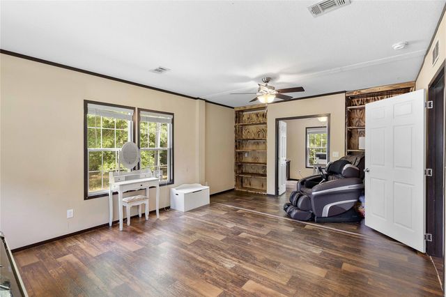 320 Wild Oak Drive, Huffman, TX 77336