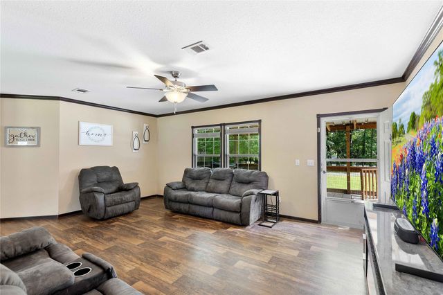 320 Wild Oak Drive, Huffman, TX 77336