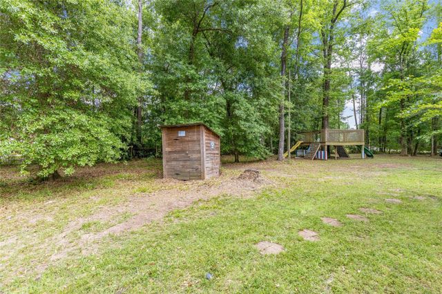 320 Wild Oak Drive, Huffman, TX 77336