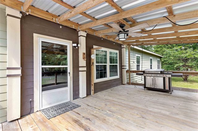 320 Wild Oak Drive, Huffman, TX 77336