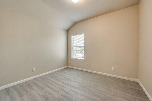 952 Bentwood Trail, Grand Prairie, TX 75052