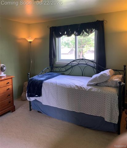 38420 Mason Street, Livonia, MI 48154