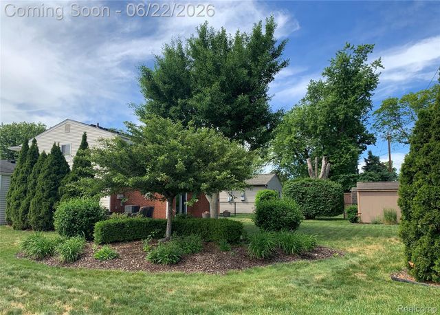 38420 Mason Street, Livonia, MI 48154