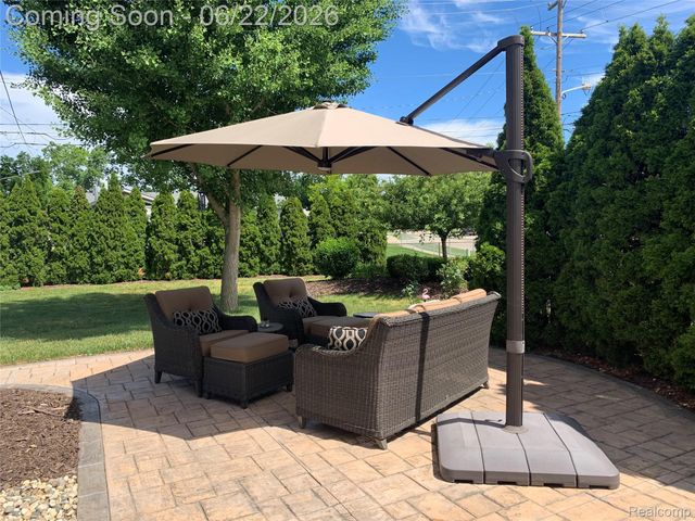 38420 Mason Street, Livonia, MI 48154