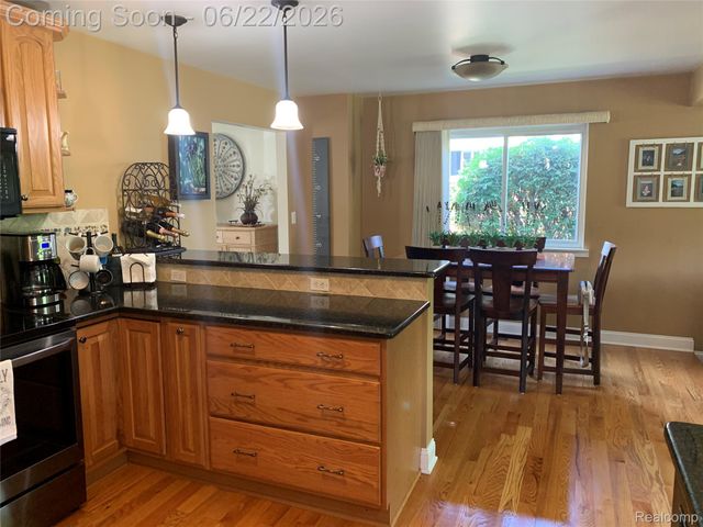 38420 Mason Street, Livonia, MI 48154