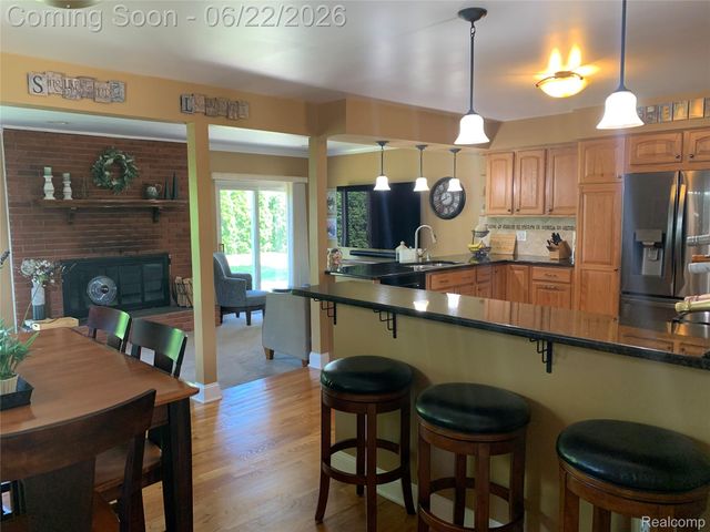 38420 Mason Street, Livonia, MI 48154