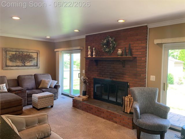 38420 Mason Street, Livonia, MI 48154