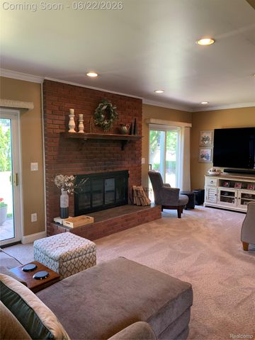 38420 Mason Street, Livonia, MI 48154