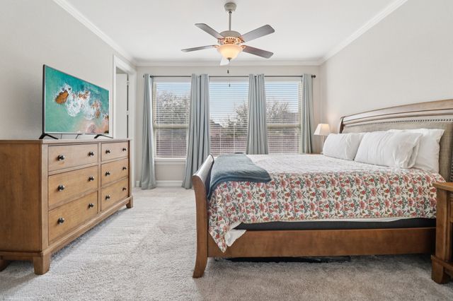 8012 Woodside Trail, North Richland Hills, TX 76182