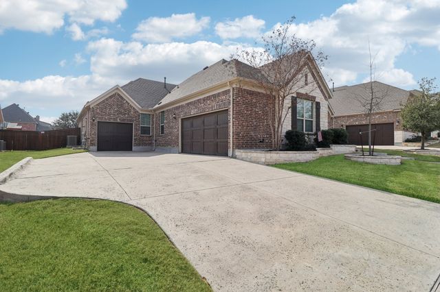 8012 Woodside Trail, North Richland Hills, TX 76182