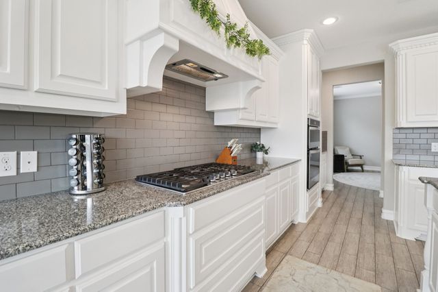 8012 Woodside Trail, North Richland Hills, TX 76182