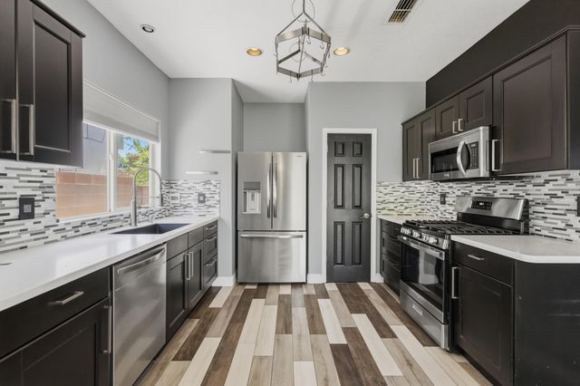 1101 Casa Maria Road NE, Albuquerque, NM 87113