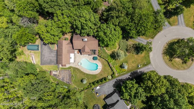 35 Lincoln Mall, Niskayuna, NY 12309